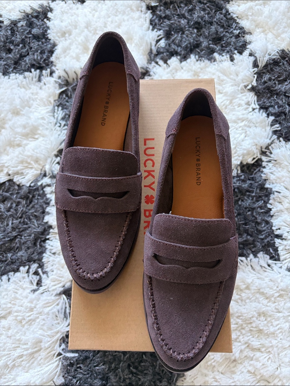 Lucky Brand Eryka Dark Brown Suede Penny Loafers — women’s size 8